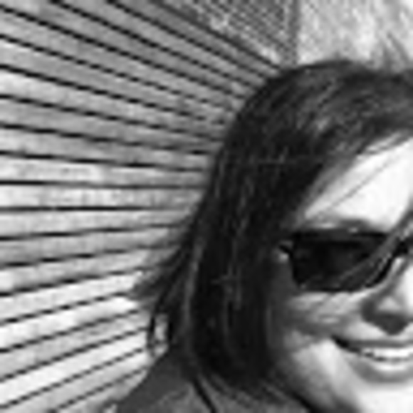 Meet your Posher, Abi - Picture 1 of 1